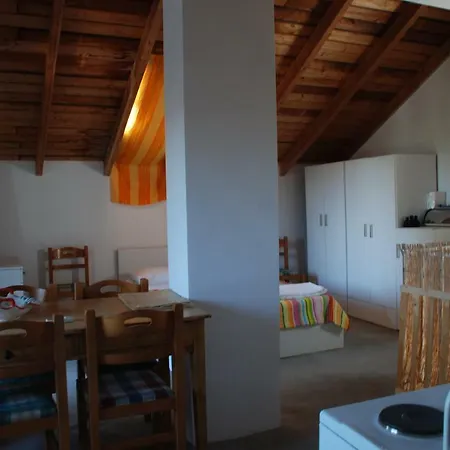 Farm House * Kateleios